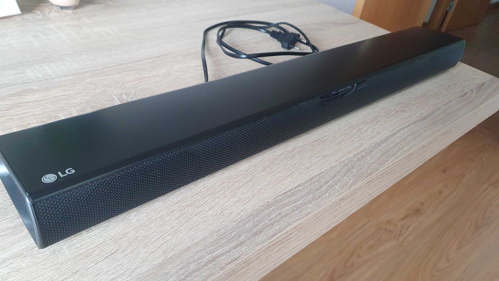 Soundbar LG SJ2 com Subwoofer