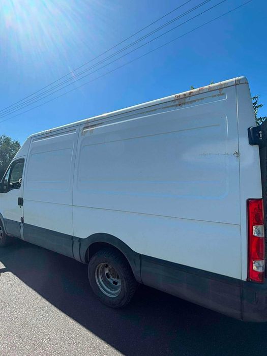 Sprzedam IVECO Daily 40C15V Furgonetka