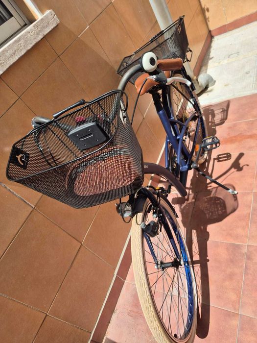 Bicicleta Elops NOVA com 2 cestos e capa protetora