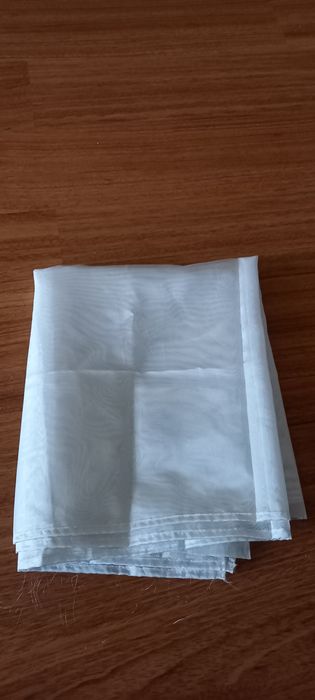 Зановеска , тюль короткая на кухню.