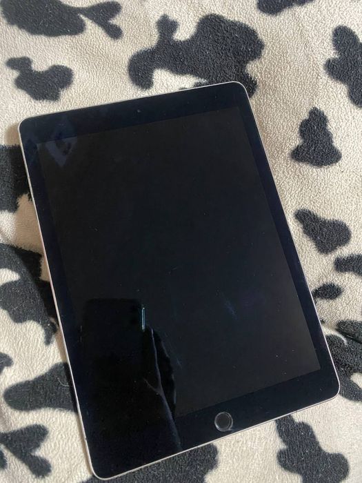 Продам Ipad pro 9.7 LTE. Wi-Fi +apple pencil