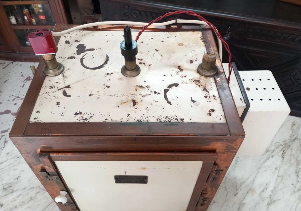 Antiga estufa de esterilização médica Alemã C. Gerhardt