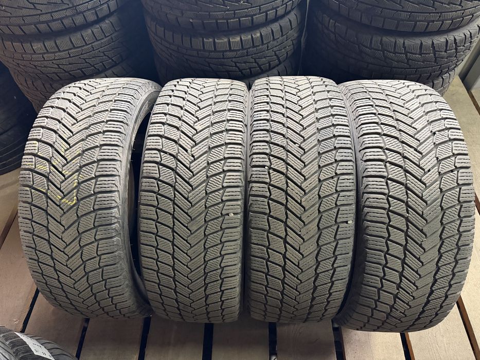 Шини зимові R20 235 50 Michelin X Ice Склад Осокорки RLX