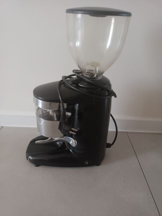 Młynek do kawy gastronomiczny Compak