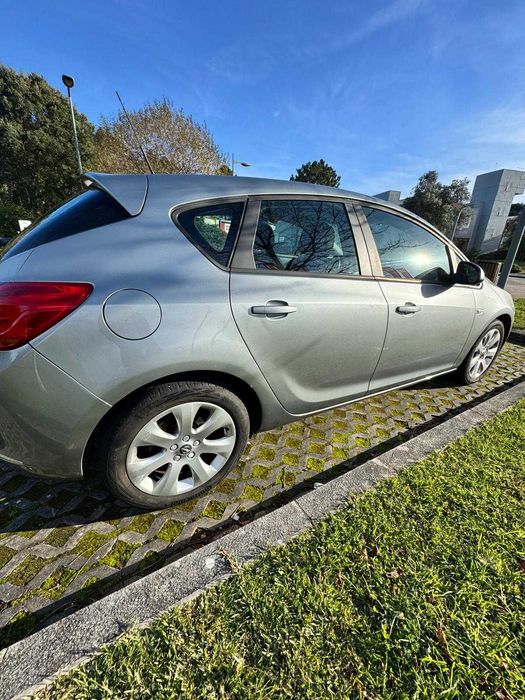 Opel Astra P-J de 2012