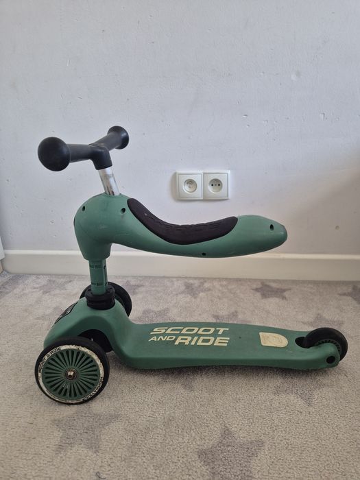 Scoot and ride plus kask