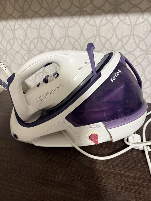 Праска, (утюг) парогенератор Tefal