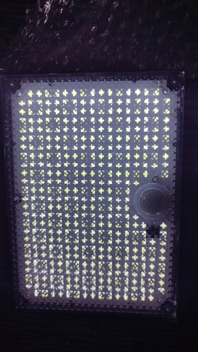 Luz 400 led solar