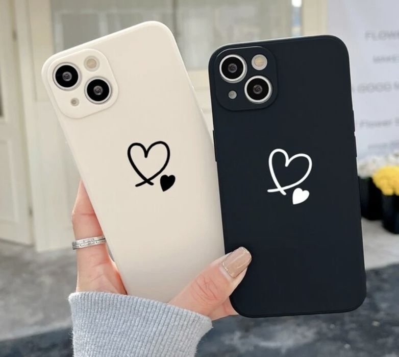 Vendo 4 capas para iPhone 15 Pro - NOVAS