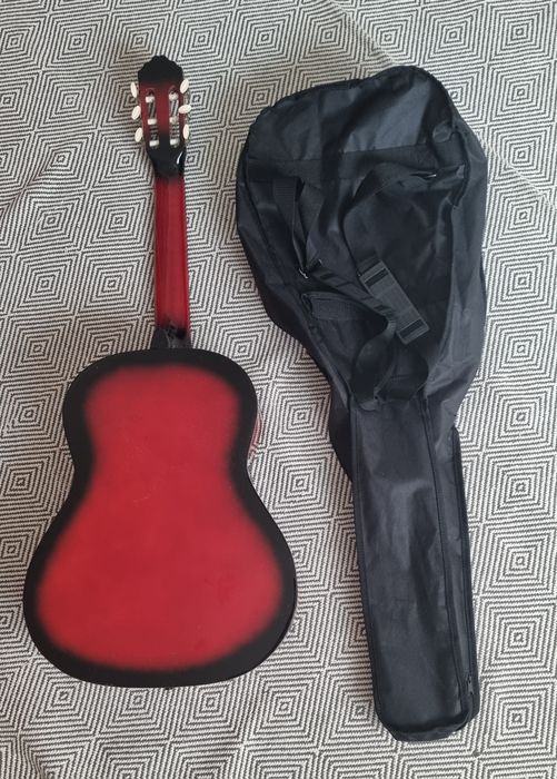 Guitarra MSA com saco
