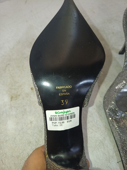 Sapatos novos glória Ortiz n°39 nunca usados