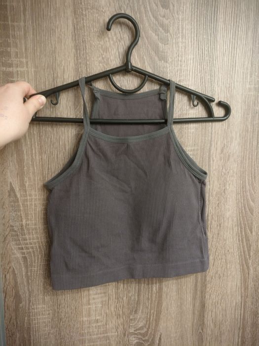 Топ з бюстгальтером