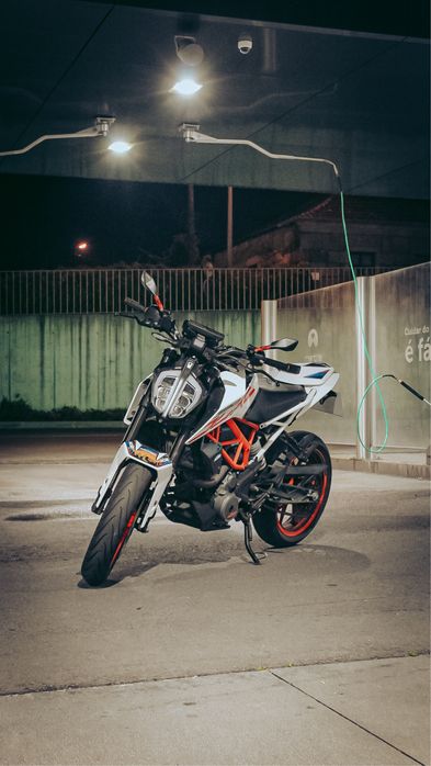 Ktm duke 390 akaprovic