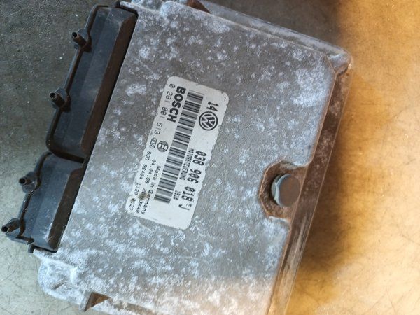 Centralina Motor VW 1.9 TDI 038906018J
