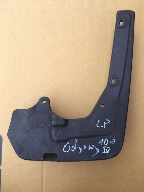 Honda Odyssey IV 2010- Chlapacz Lewy Przód Ładny