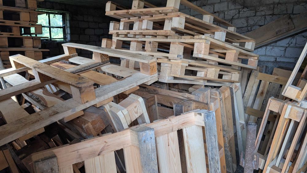 Palety drewniane – suche, duża ilość – 20 zł/szt.