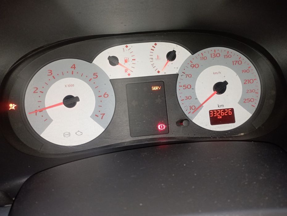 Renault Clio Symbol 2006 | 1.4 бензин + ГБО | блок під заміну