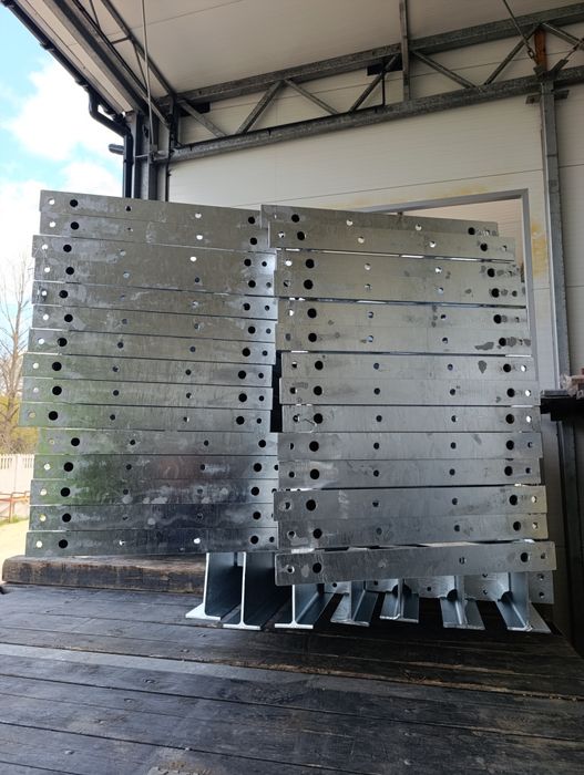 Kratownice dachowe 15.90m  dwu spad nowa
