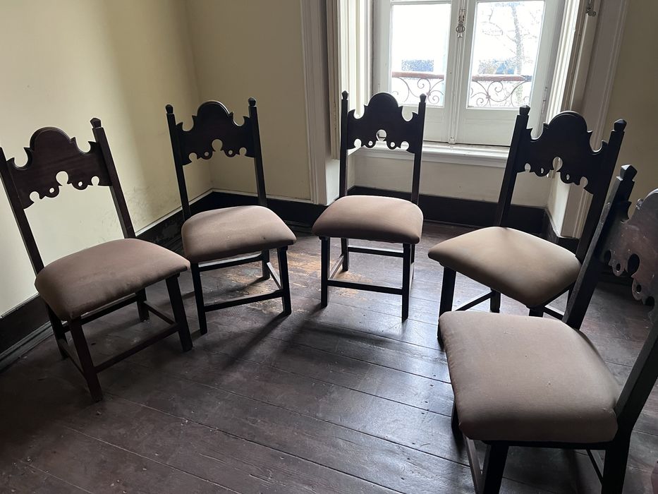 Conjunto de 5 cadeiras antigas de madeira maciça sala de jantar