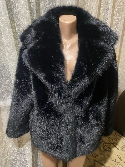 Шубка афтоледі росмір с-л,торг