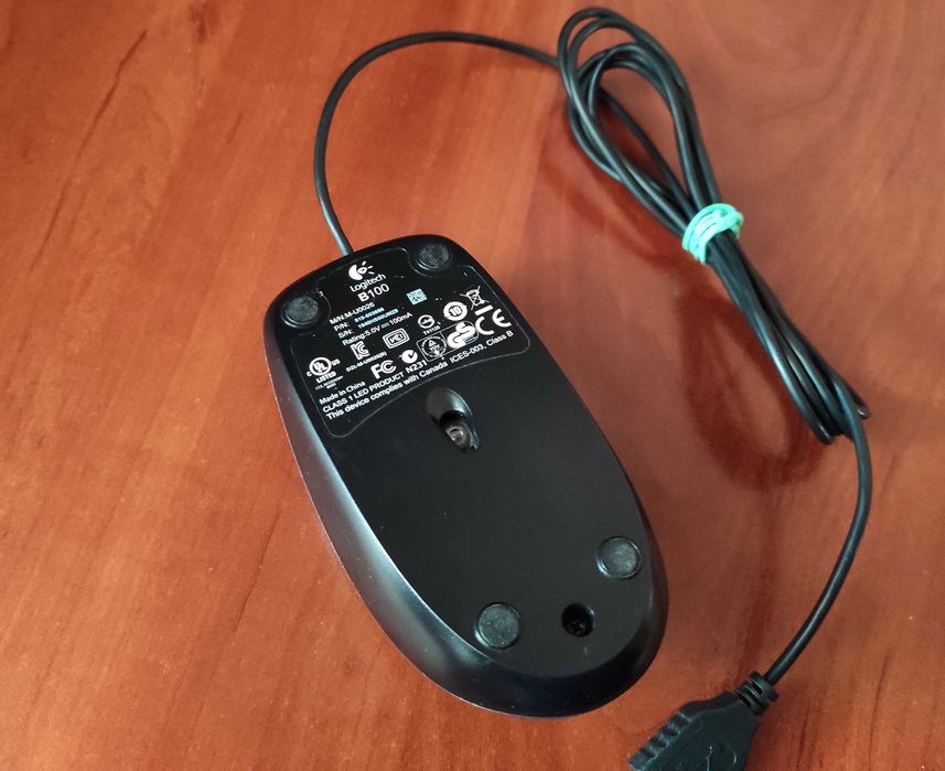 Мышь Logitech B100 USB Black (в идеале)