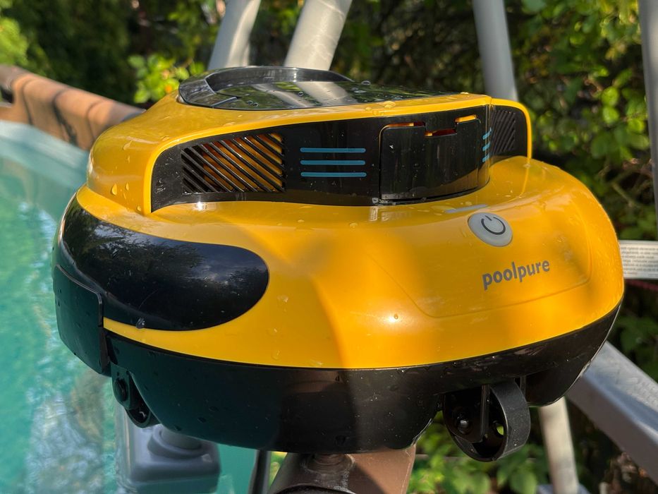 робот-пылесос для бассейна Robotic Cleaner Pool  бездротовий GERMANY