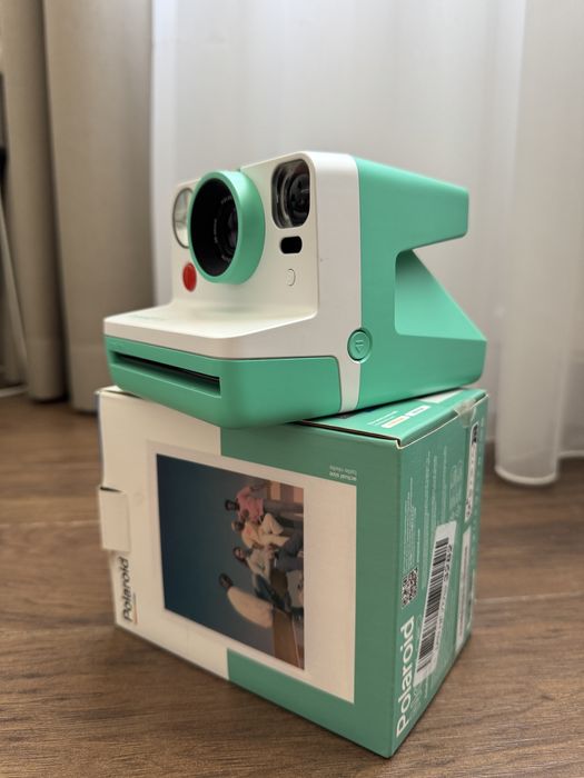 Камера Polaroid Now Mint