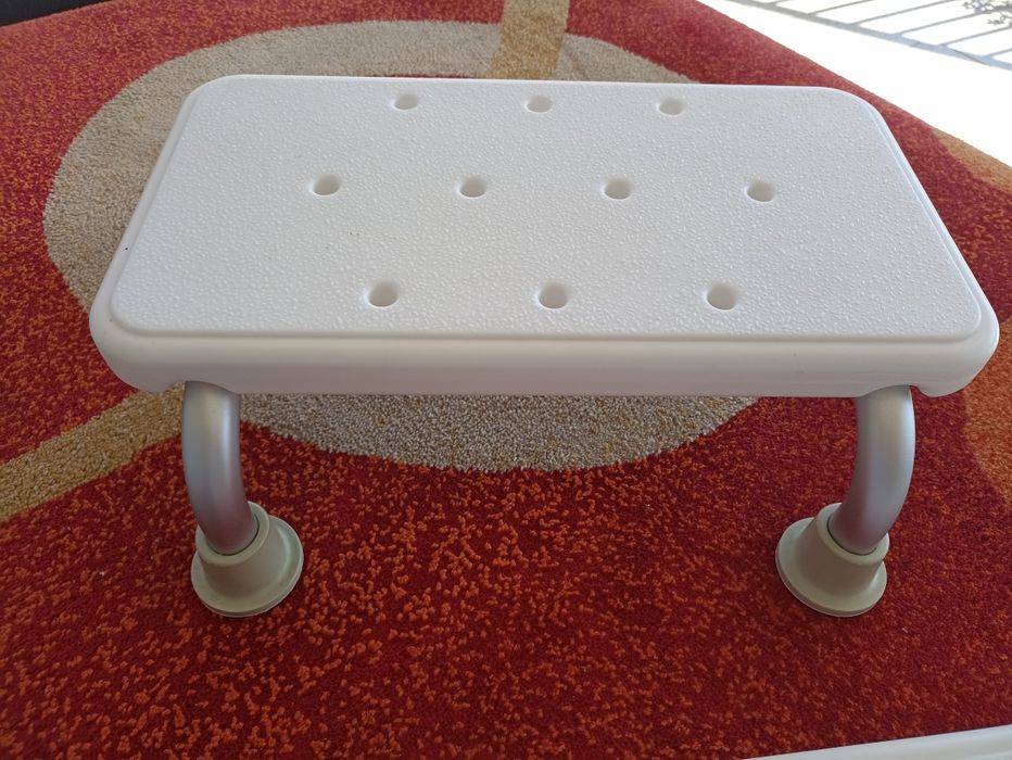 Conjunto acento e banco banheira