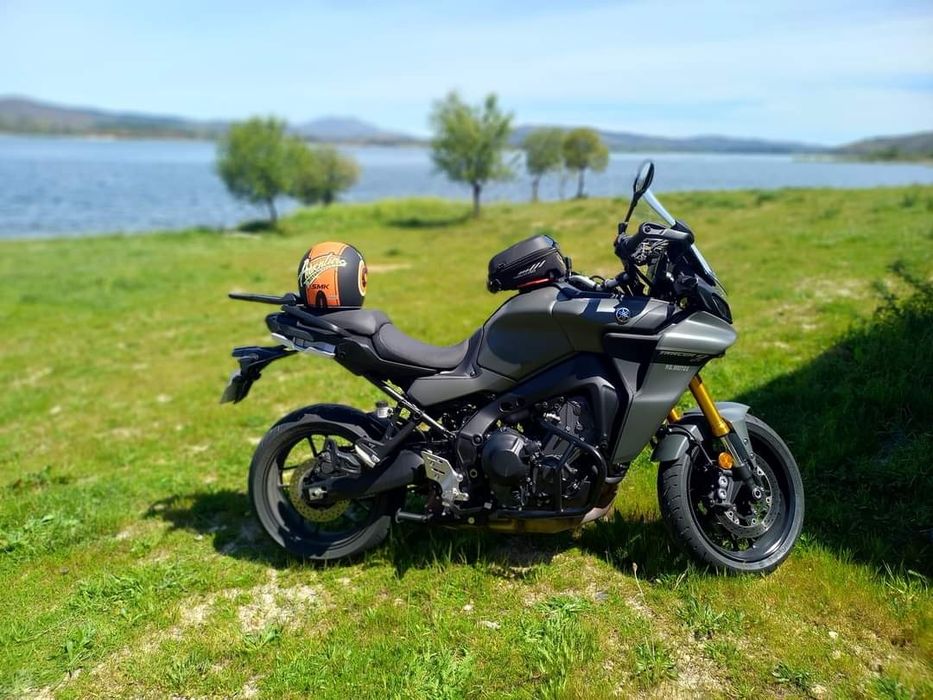 Yamaha Tracer 9 GT 2022 com tudo