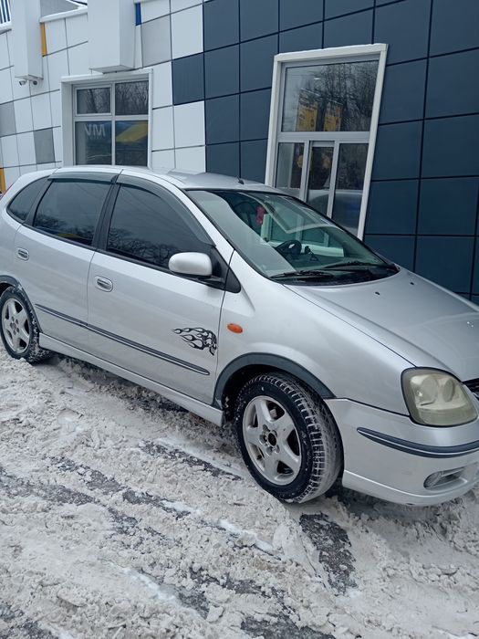 Продам Nissan Almera Tino 2,0 автомат, газ- бензин. По техпаспорту