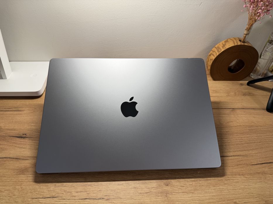 MacBook Pro 16 2021 32GB RAM 512GB SSD 85%