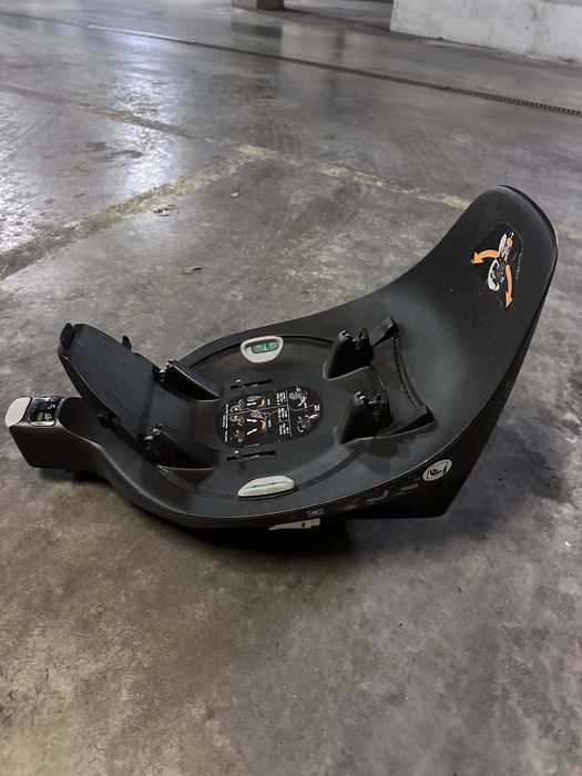 Cybex Cloud Z (ovo + base + carrinho de passeio)