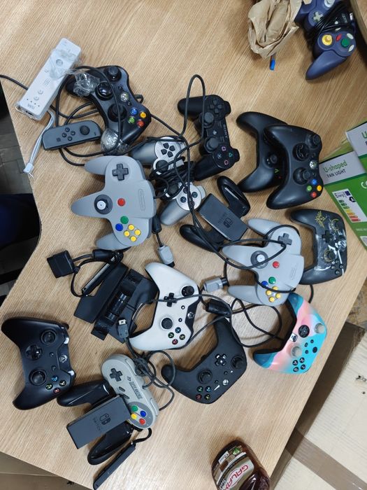 Game boy wii u Sega master system sega mega drive  sampras tenis ps1 p2 ps3 xbox