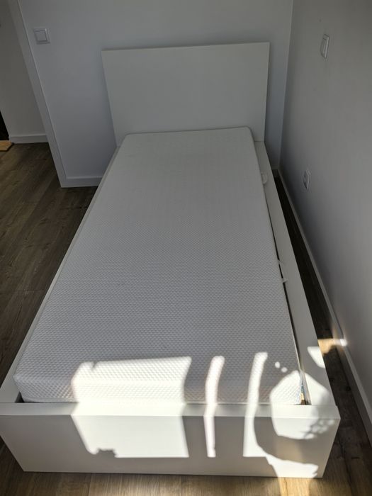 Cama nova com colchão - URGENTE