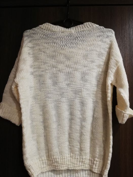 Sweterek kremowy rozm. M
