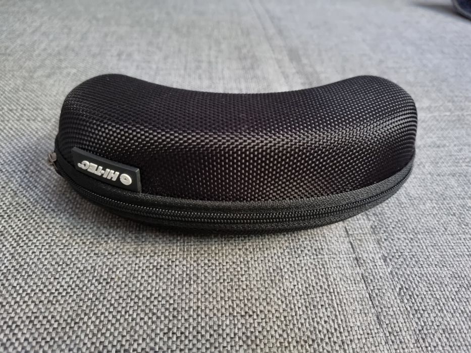 Etui do okularów sportowych