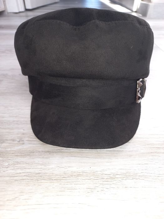 Жіночий бірет новий!!!