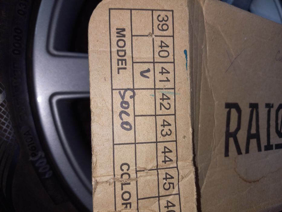 Кожанные мокасины кроссовки новые