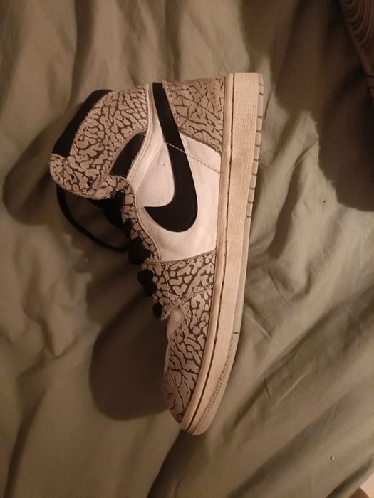 Air Jordan 1 Retro High OG "White Cement