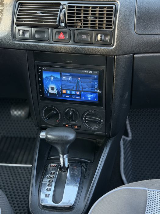 Продам Volkswagen Golf АВТОМАТ