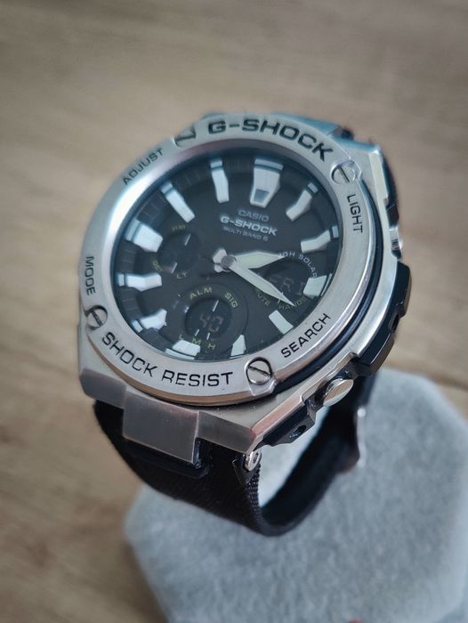 Casio G-Shock GST-W130C podświetlenie i luma multiband 6 tough solar