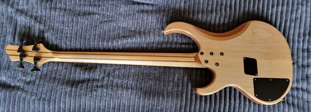 Gitara basowa Ibanez BTB 550