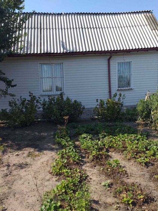 Продаж будинку з гаражем і ділянкою 20сот в с.Сомкова Долина