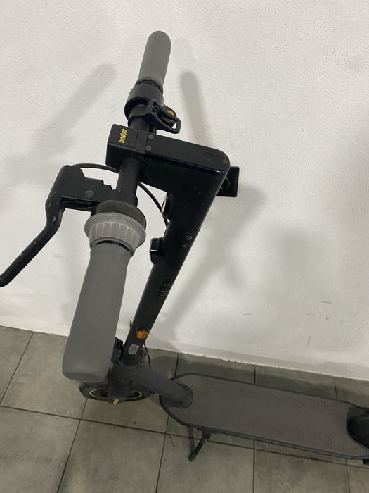 Електросамокат / скутер