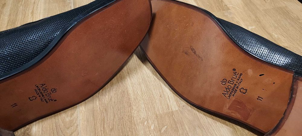 Vendo sapatos em pele tamanho 44 de elevada qualidade