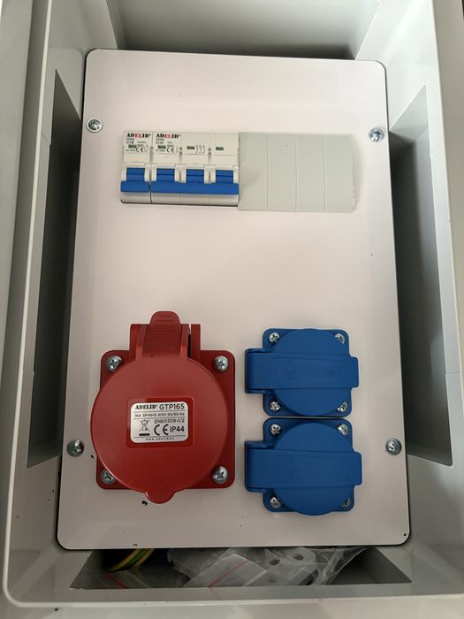 Nowa rozdzielnica elektryczna Adelid