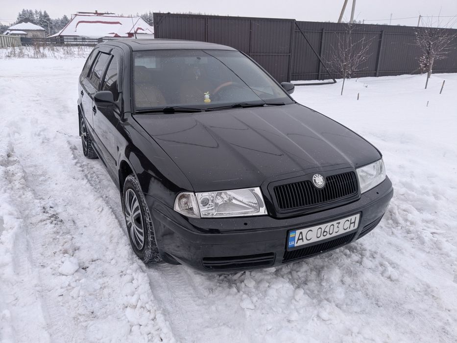 Skoda Oktavia Tour 1.8 турбо 20v бензин