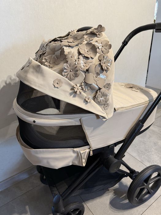 Gondola Cybex PRIAM simply flowers beige