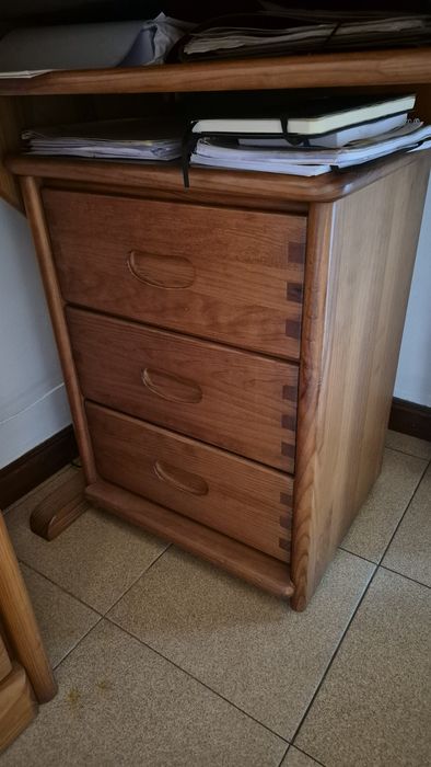 Secretária madeira maciça