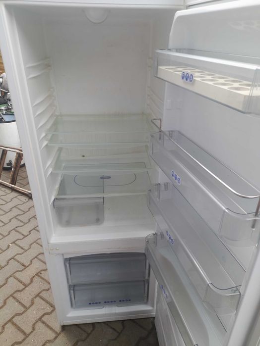 Oproznianie mieszkan biur lokali wywoz AGD RTV Mebli do utylizacji